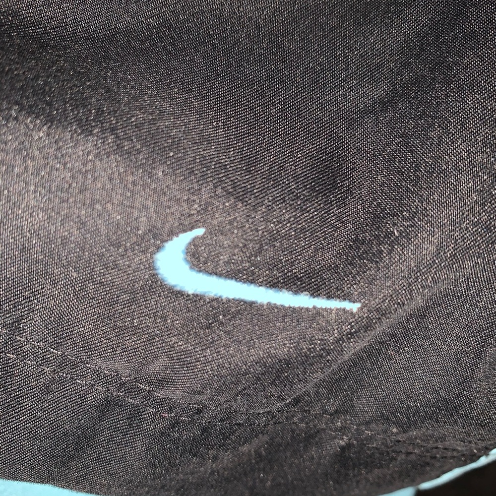 EUC Nike Windbreaker Size M. - Picture 5 of 7
